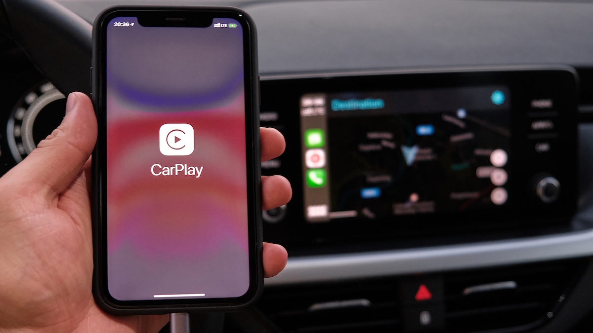 Remote CarPlay Hack Puts Drivers at Risk of Distraction and Surveillance