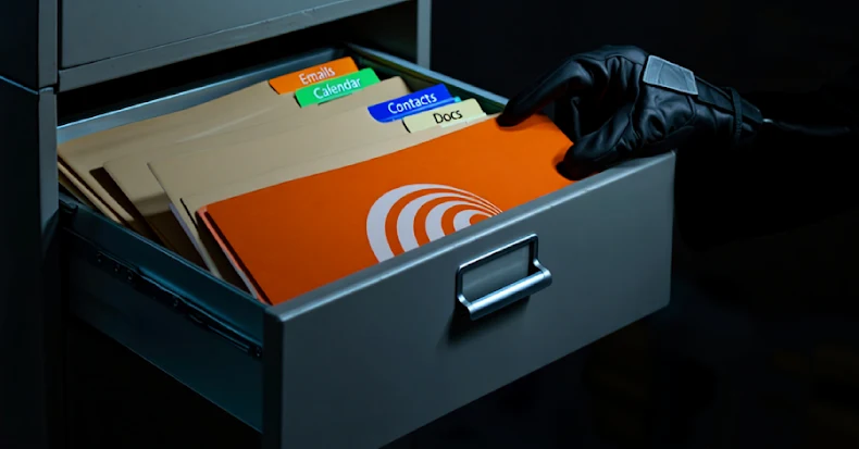 One Click Can Turn Perplexity’s Comet AI Browser Into a Data Thief